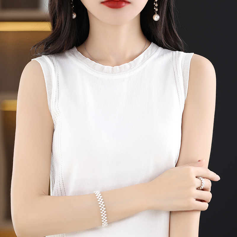 Ice silk knitted camisole with lace stitching 98