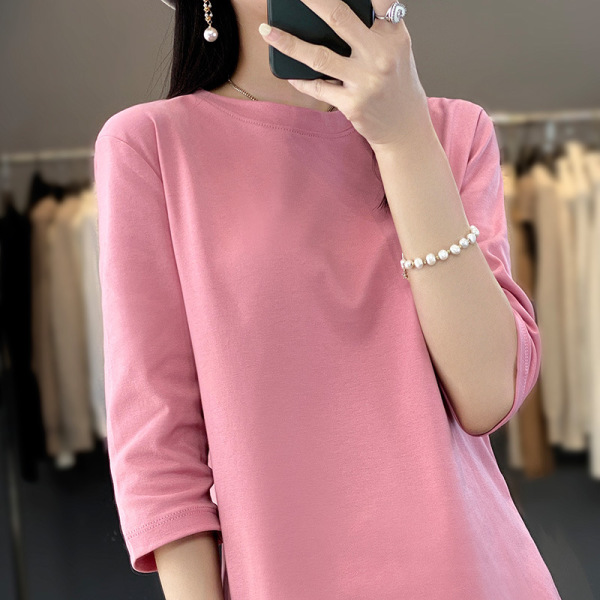 Round neck cotton three quarter sleeve T-shirt looks slim 135