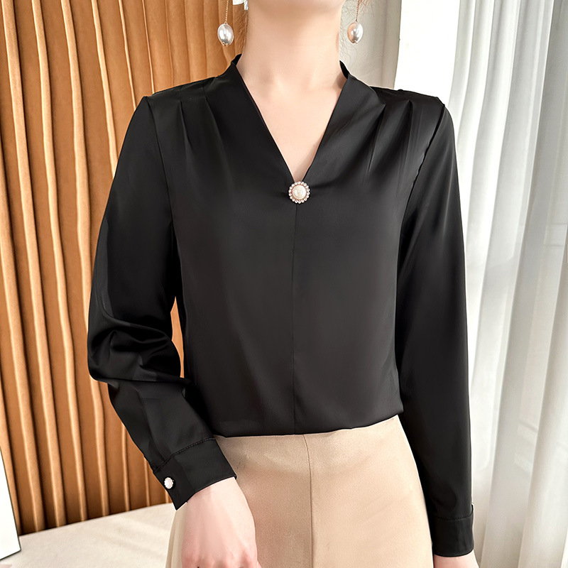 Shirt fashion temperament V-neck long-sleeved loose pearl buttons 146
