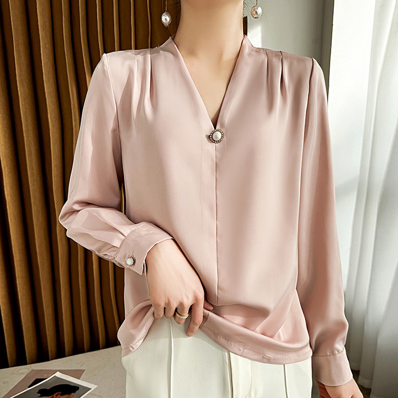 Shirt fashion temperament V-neck long-sleeved loose pearl buttons 146