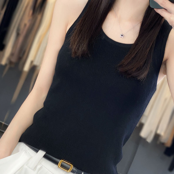 Slim top T-shirt with bottoming short T-shirt 131