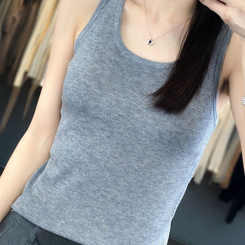 Slim top T-shirt with bottoming short T-shirt 131