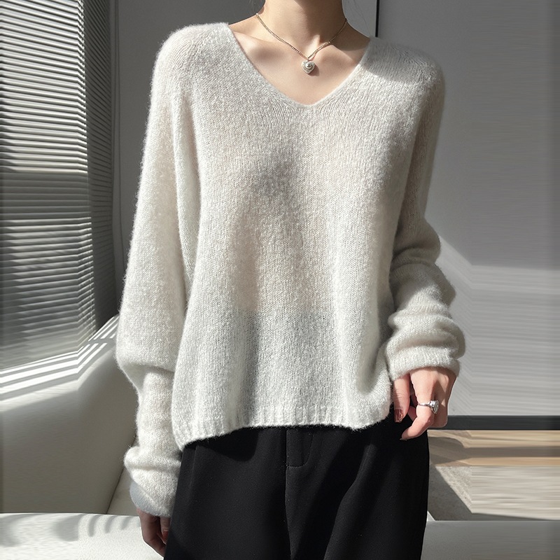 Women's V-neck Silk Lightweight Knitted Blouse 68