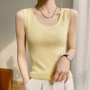 U-neck slim fit solid color base 82 