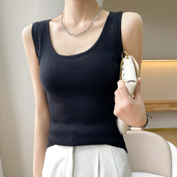 U-neck slim fit solid color base 82 