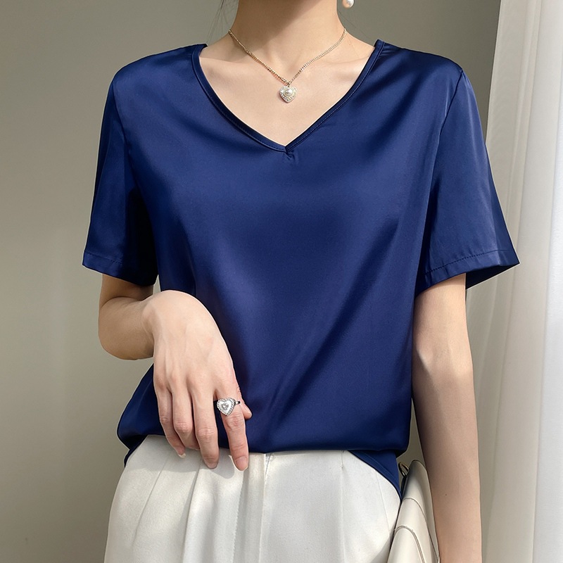 V-neck minimalist silk satin half-sleeve T-shirt 71 