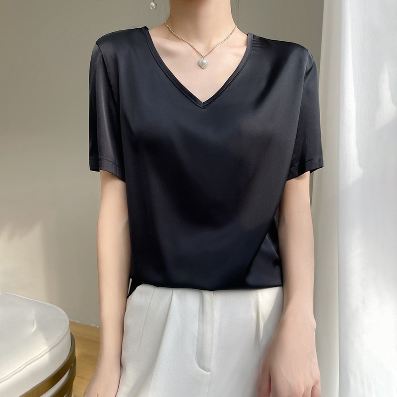 V-neck minimalist silk satin half-sleeve T-shirt 71 